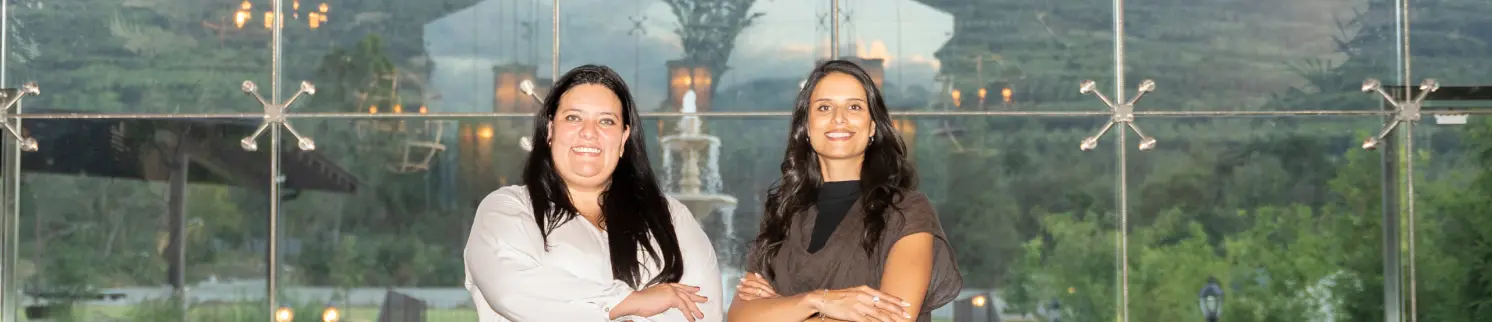 Imagen Project two sisters